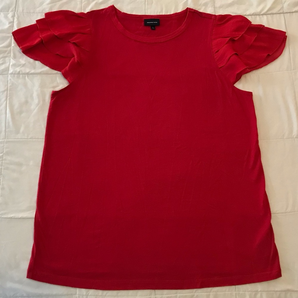 Flutter Sleeve Tee in Red